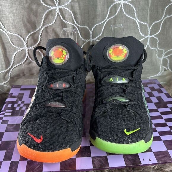 (E) Nike LeBron 18 GS Big Kids' Shoes Black Crimson Volt CW2760-009 Size 4 Y - Picture 4 of 14